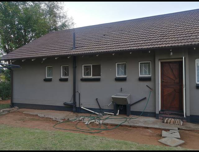 3 BEDROOM FREESTANDING SOLD IN STILFONTEIN EXT 4